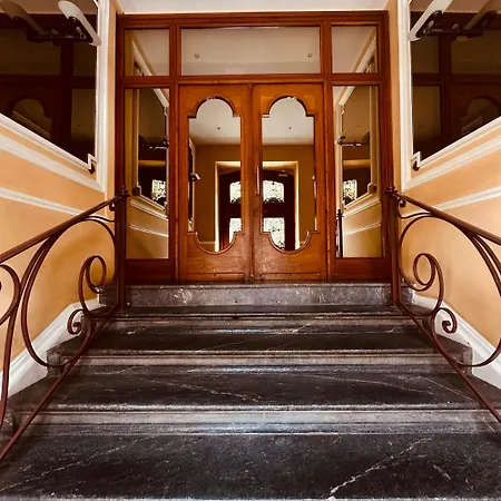 Le Nid Des Bains Apartamento Bagnères-de-Luchon