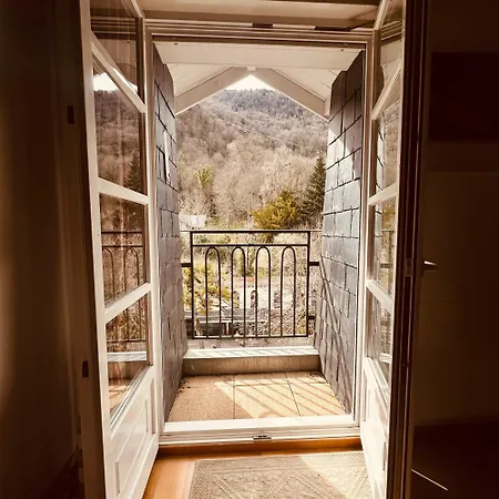 Le Nid Des Bains Apartamento *